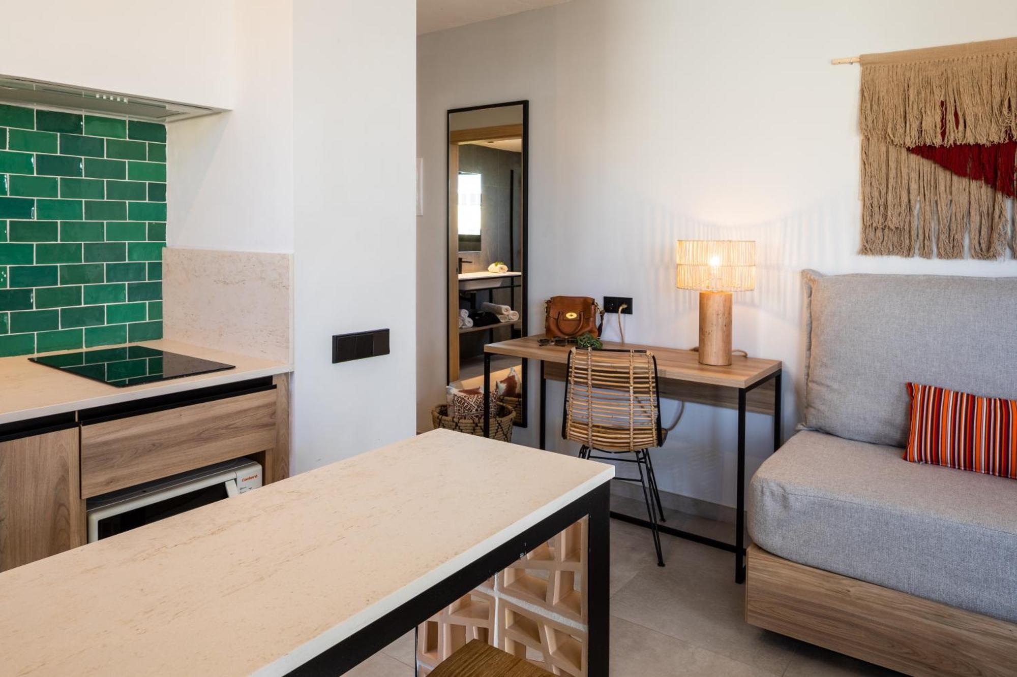 Aparthotel Casita Blanca - Adults Only San Antonio  Exterior foto